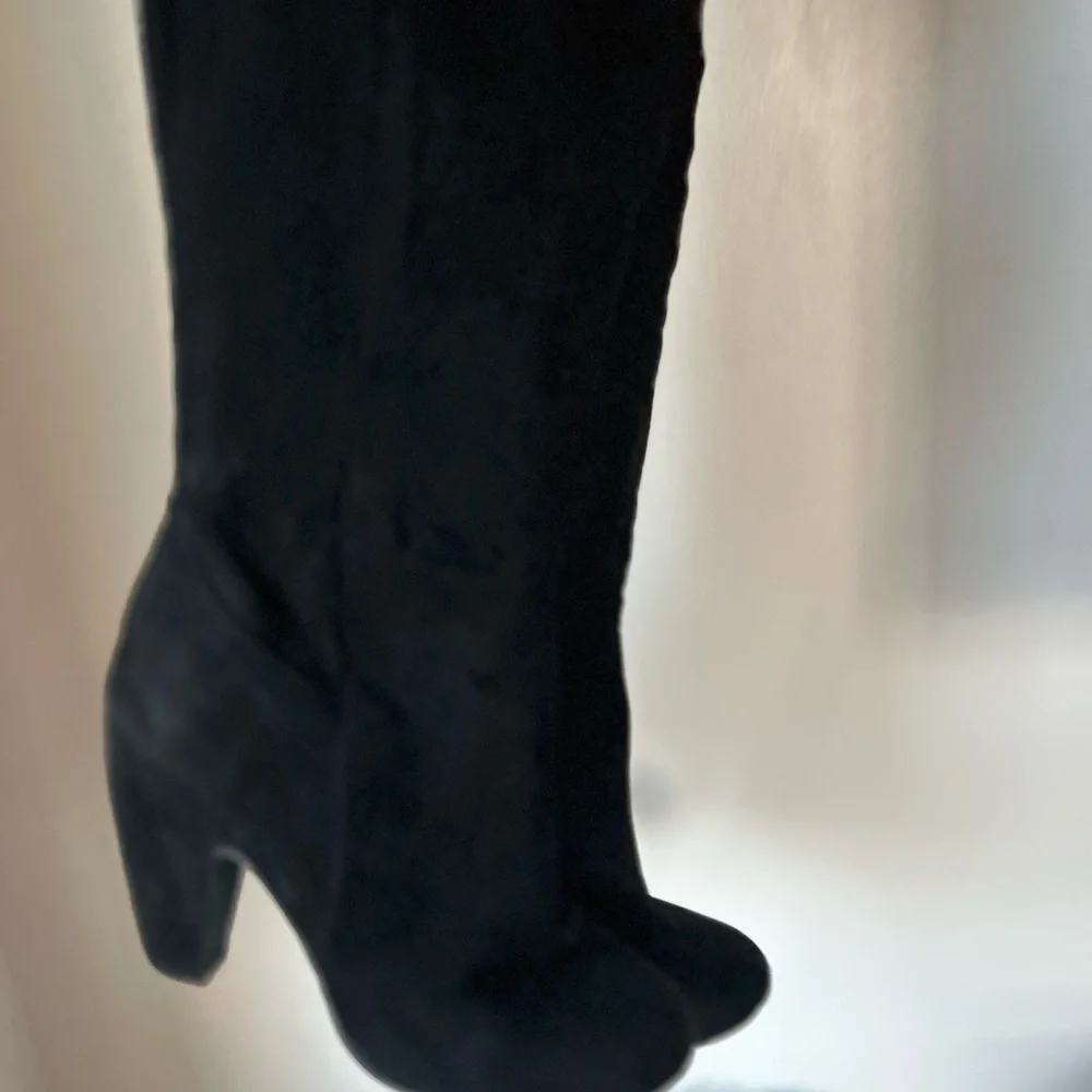 Candies Women's Black Suede high Boots 7